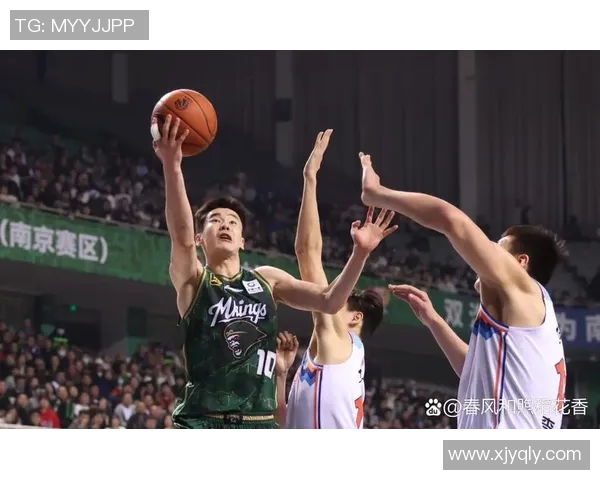 郭昊文：从篮球新星到职业生涯转折的奋斗故事与未来展望