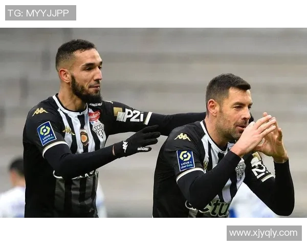 法甲精彩对决奈梅斯主场迎战昂热全力争胜展现球队实力